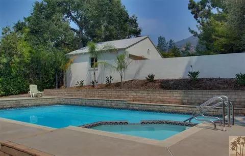 2131 Crescent Dr, Altadena, CA 91001 photo 18
