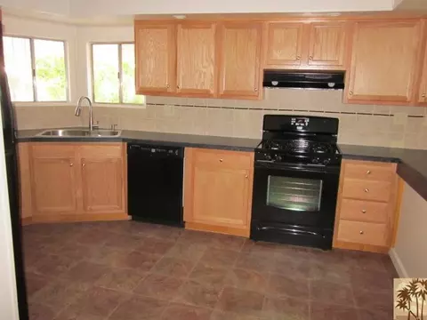 31 Diamond E Dr, Palm Desert, CA 92260 photo 6