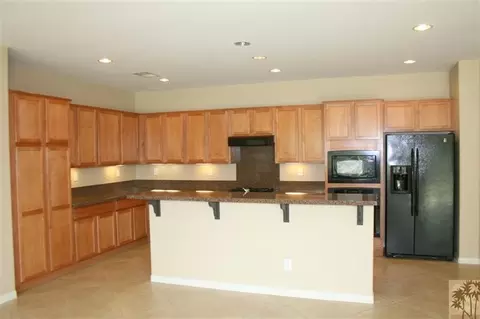 82143 Padova Dr, Indio, CA 92203 photo 2