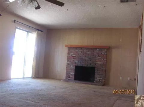 61184 Onaga Trl, Joshua Tree, CA 92252 photo 4