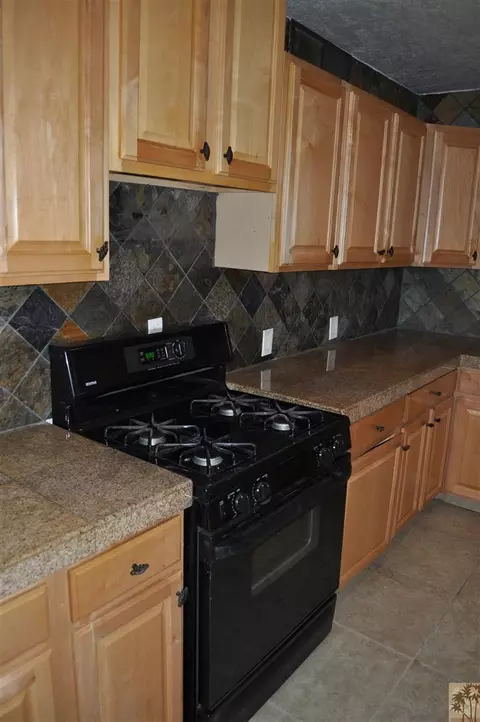 81264 Francis Ave, Indio, CA 92201 photo 9