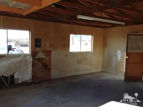 55455 Mikiska Blvd, Landers, CA 92285 photo 5