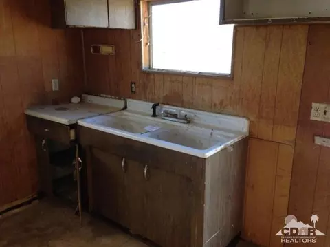 55455 Mikiska Blvd, Landers, CA 92285 photo 8