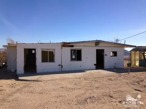 55455 Mikiska Blvd, Landers, CA 92285 photo 2