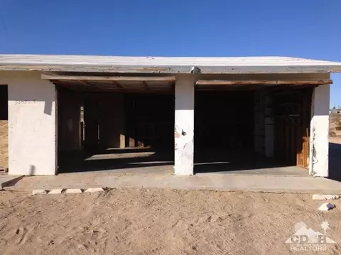 55455 Mikiska Blvd, Landers, CA 92285 photo 3