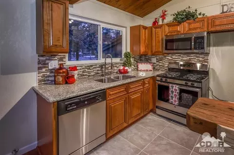 829 B Ln, Big Bear City, CA 92314 photo 15