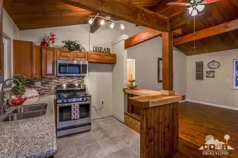 829 B Ln, Big Bear City, CA 92314 photo 17