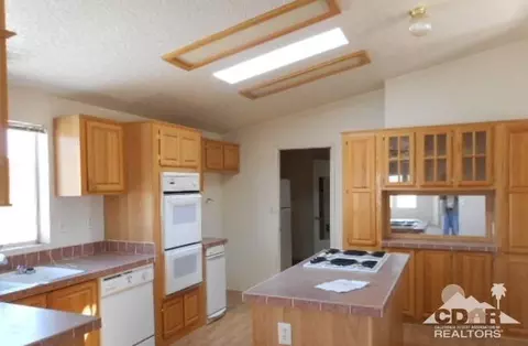 57980 Junipero, Yucca Valley, CA 92284 photo 5