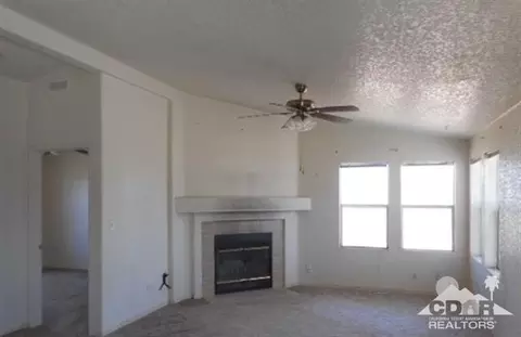 57980 Junipero, Yucca Valley, CA 92284 photo 3