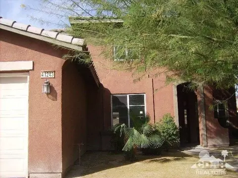 41243 Dover Ct, Indio, CA 92203 photo 2