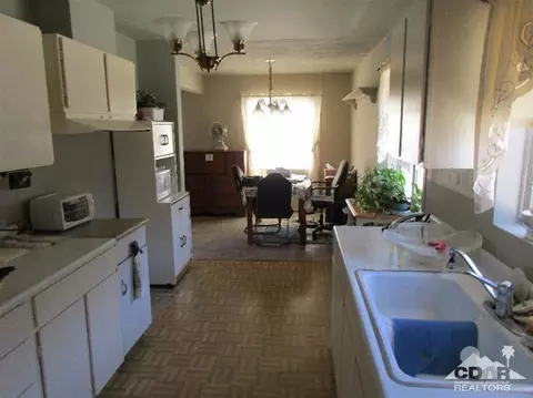 43820 Towne St, Indio, CA 92201 photo 2