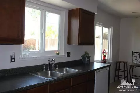 913 E Lugonia Ave, Redlands, CA 92374 photo 8
