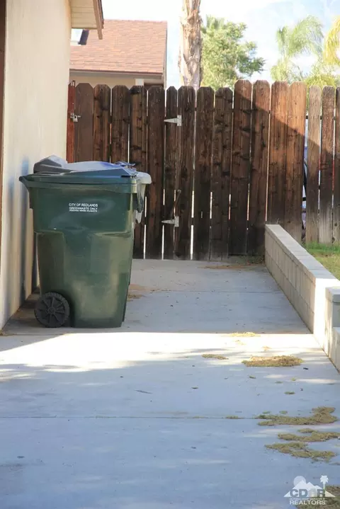913 E Lugonia Ave, Redlands, CA 92374 photo 33