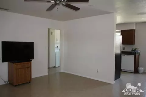 913 E Lugonia Ave, Redlands, CA 92374 photo 4
