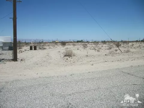 2364 Fullerton Ave, Salton City, CA 92274 photo 3