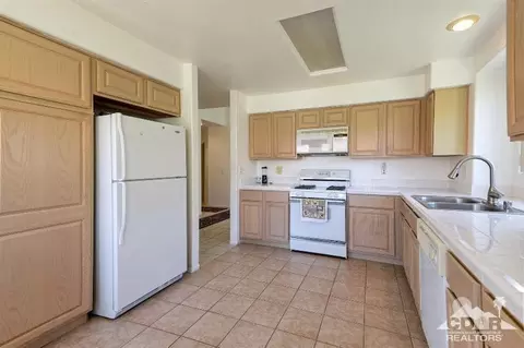 40887 Flying Sea Rd, Palm Desert, CA 92211 photo 4