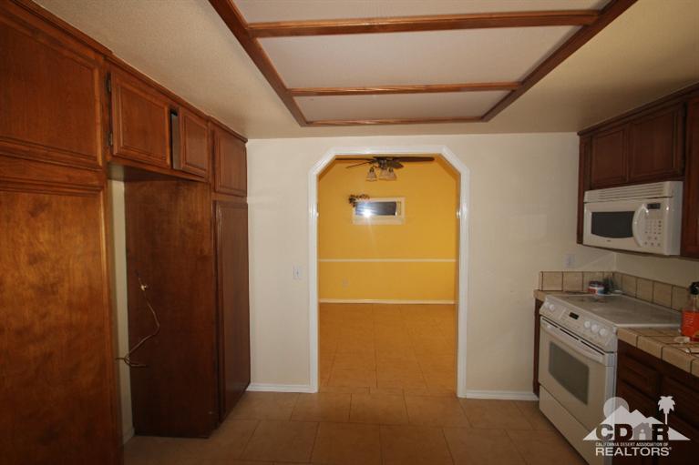 8799 San Diego Dr, Yucca Valley, CA 92284 photo 21