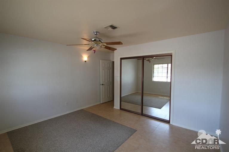 8799 San Diego Dr, Yucca Valley, CA 92284 photo 10