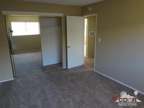 6286 Ronald Dr, Yucca Valley, CA 92284 photo 8