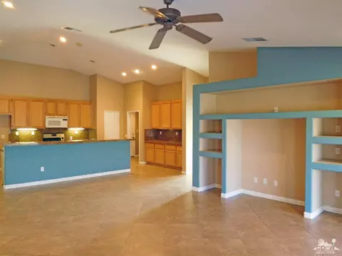 41585 Front Hall Rd, Bermuda Dunes, CA 92203 photo 3