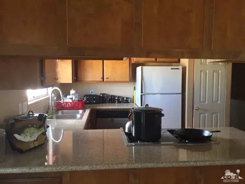 4686 Warren Vista Ave, Yucca Valley, CA 92284 photo 8