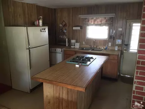 216 Thermal Ave, Salton Sea Beach, CA 92274 photo 3