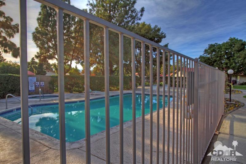82863 Davis Dr, Indio, CA 92201 photo 4