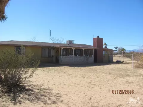 1077 Alta Ave, Landers, CA 92285 photo 9