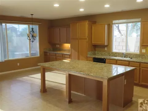 42683 Della Pl, Indio, CA 92203 photo 4