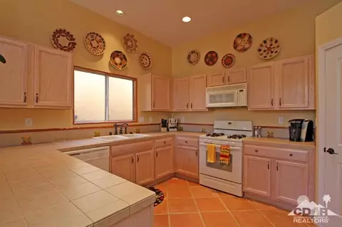 53165 Avenida Martinez, La Quinta, CA 92253 photo 11