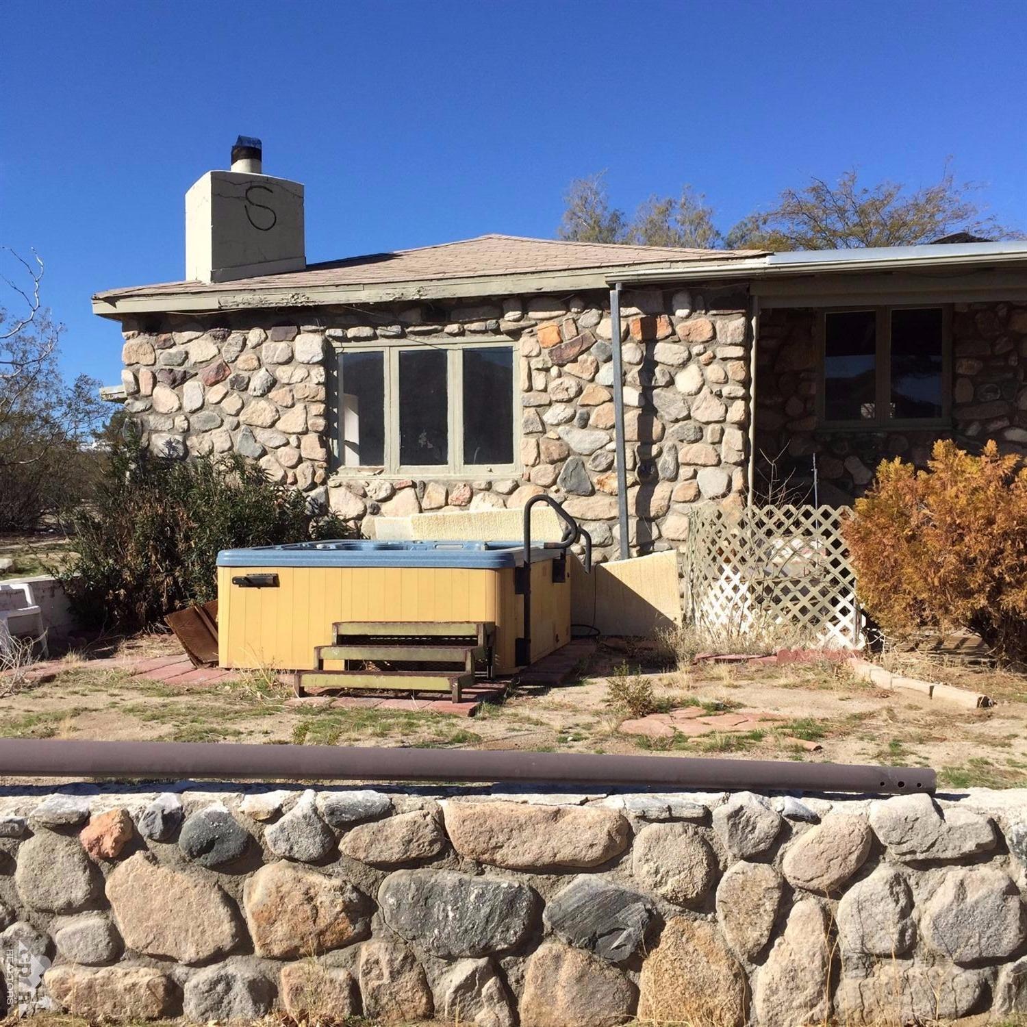 9938 Lanning Ln, Morongo Valley, CA 92256 photo 4