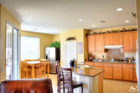 82861 Vincent Dr, Indio, CA 92203 photo 2