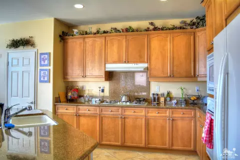 82861 Vincent Dr, Indio, CA 92203 photo 3