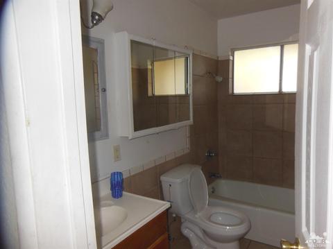 6396 Indio Ave, Yucca Valley, CA 92284 photo 10