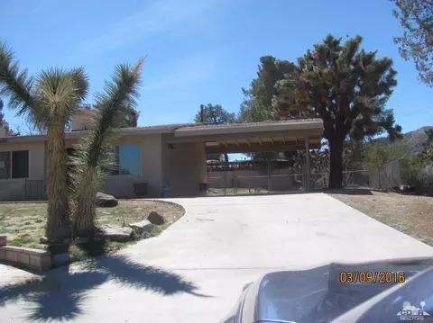 56885 Bonanza Dr, Yucca Valley, CA 92284 photo 4