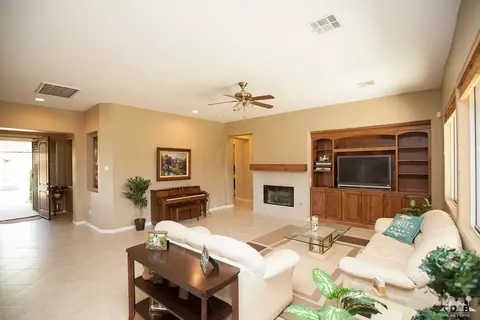 48934 Pear St, Indio, CA 92201 photo 2