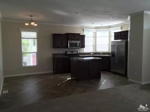 8 Diamond E Dr, Palm Desert, CA 92260 photo 10