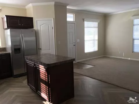 8 Diamond E Dr, Palm Desert, CA 92260 photo 3