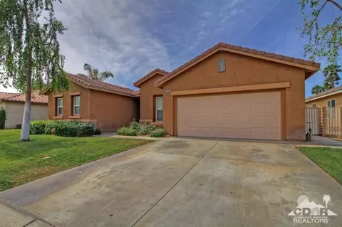 49399 Sherman Dr, Indio, CA 92201 photo 2