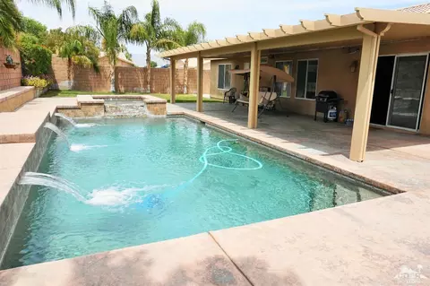 83067 Antigua Dr, Indio, CA 92201 photo 2