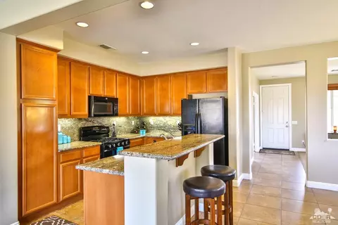 37170 Melbourne St, Indio, CA 92203 photo 4