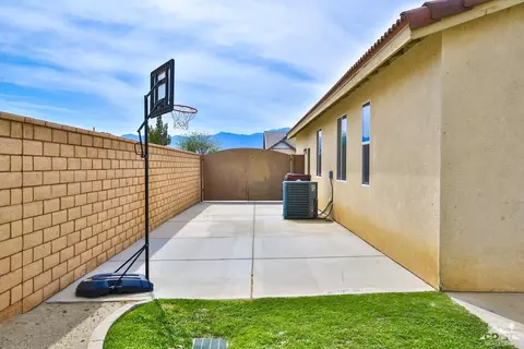 37170 Melbourne St, Indio, CA 92203 photo 19