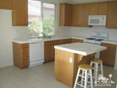43762 Sunkist Ct, Indio, CA 92201 photo 2
