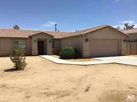 7511 Apache Trl, Yucca Valley, CA 92284 photo 2