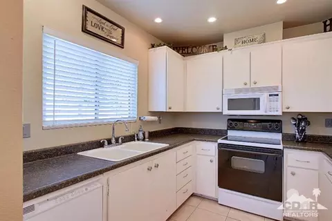 48695 Eisenhower Dr, Indio, CA 92201 photo 7