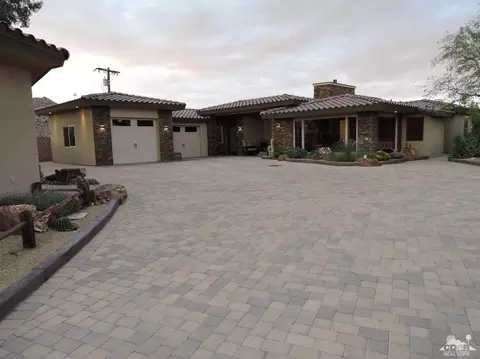 53905 Pinon Dr, Yucca Valley, CA 92284 photo 3