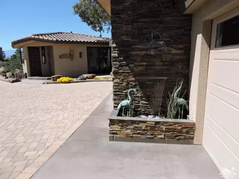 53905 Pinon Dr, Yucca Valley, CA 92284 photo 4