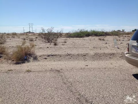 2521 Rodeo Rd, Salton City, CA 92274 photo 2