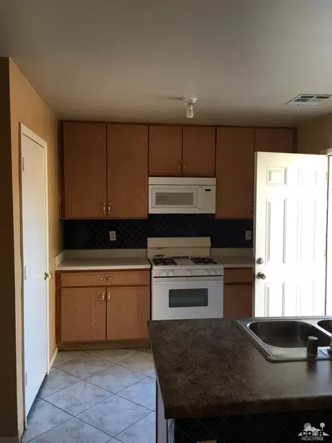 83134 Persimmon Ln, Thermal, CA 92274 photo 6