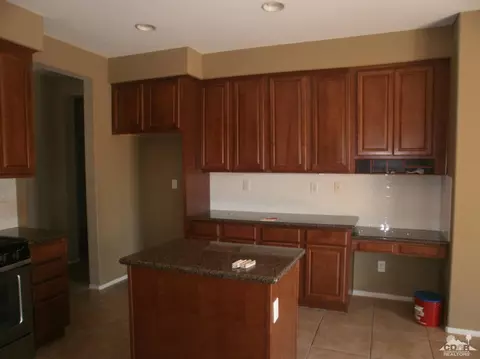37902 Guildford St, Indio, CA 92203 photo 7